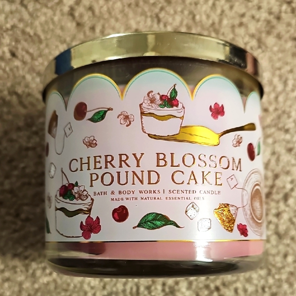 Bath & Body Works Cherry Blossom Pound Cake Candle